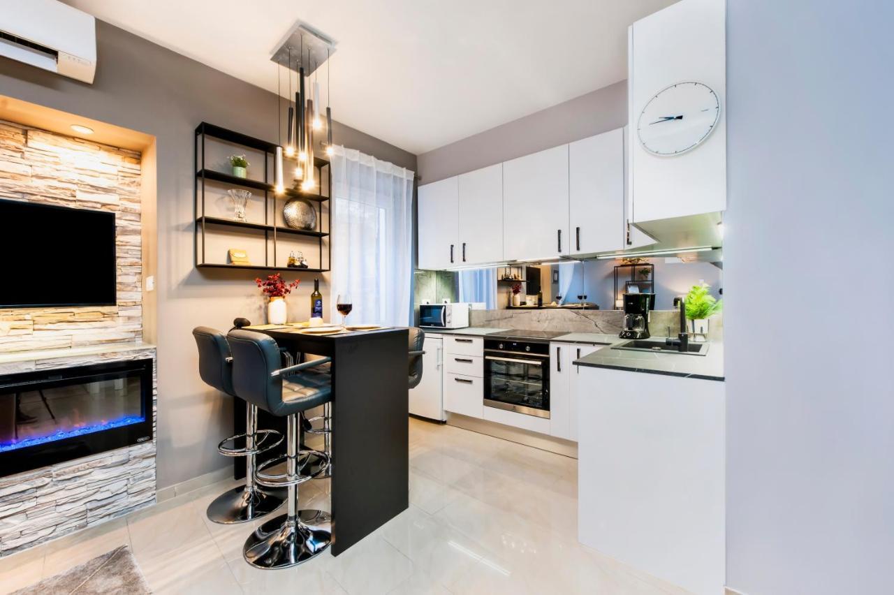 Bella Campagna - Luxury Two Bedroom Apartment روفينج المظهر الخارجي الصورة