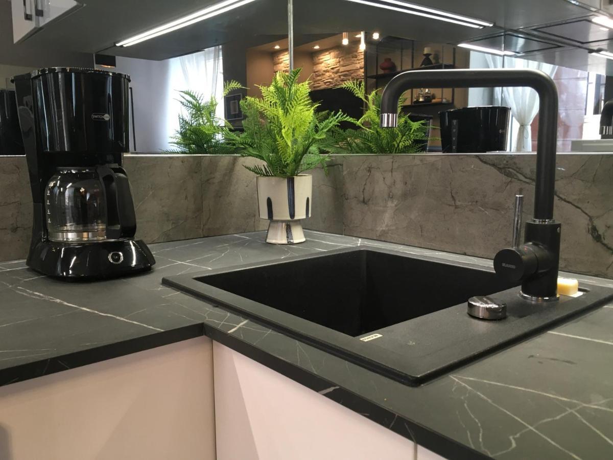 Bella Campagna - Luxury Two Bedroom Apartment روفينج المظهر الخارجي الصورة
